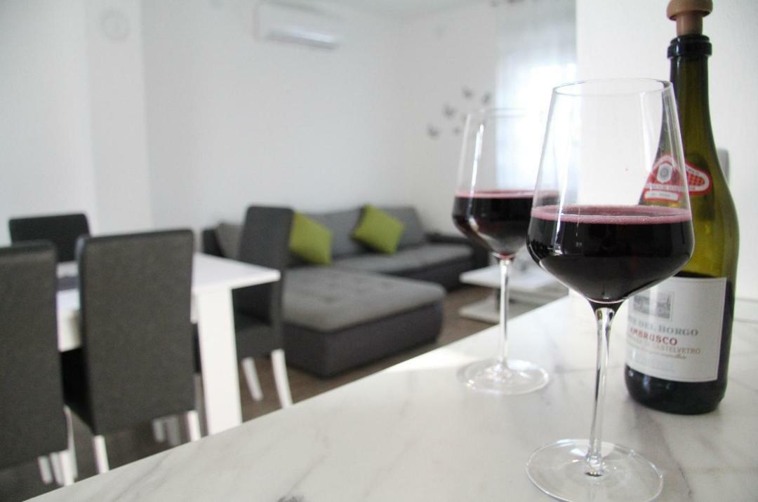 Apartman Ivana Biograd Na Moru Zewnętrze zdjęcie