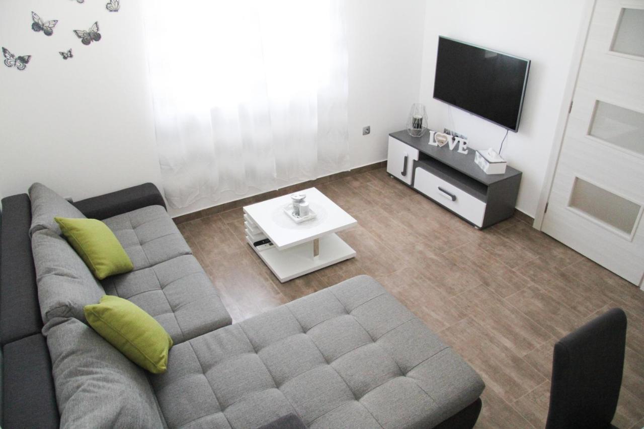Apartman Ivana Biograd Na Moru Zewnętrze zdjęcie